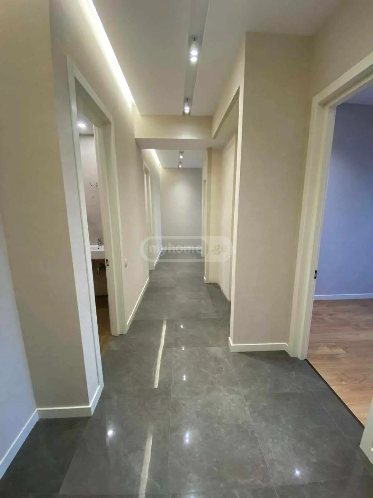  For Rent 4 room  Apartment in Vake dist.