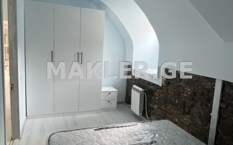  Продается 168 m² площадь Коммерческая площадь в Чугурети  на ул. Чикобава 