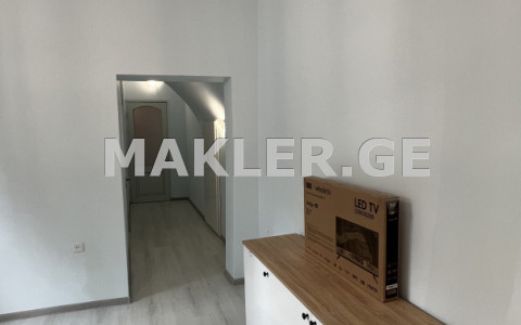  Продается 168 m² площадь Коммерческая площадь в Чугурети  на ул. Чикобава 