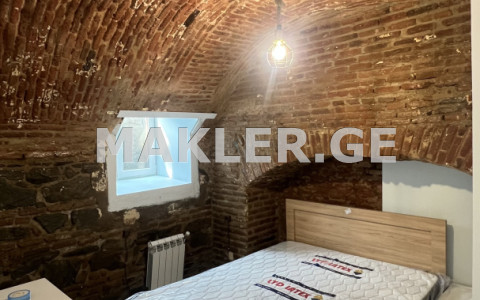 Продается 168 m² площадь Коммерческая площадь в Чугурети  на ул. Чикобава 
