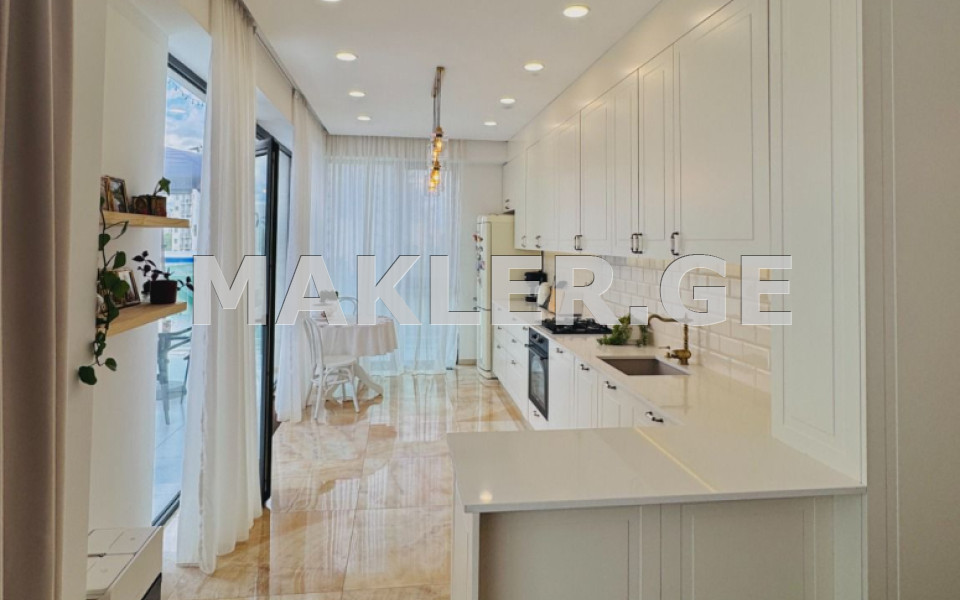  For Sale 5 room  Apartment in Ortachala  in Gorgasali st. 