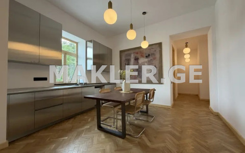  For Sale 3 room  Apartment in Mtatsminda dist. (Old Tbilisi)  in Tabukashvili blind alley 