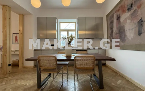  For Sale 3 room  Apartment in Mtatsminda dist. (Old Tbilisi)  in Tabukashvili blind alley 