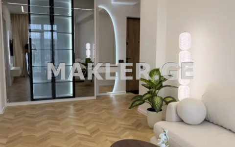  For Sale 4 room  Apartment in Isani dist.  in Navtlugi st. 