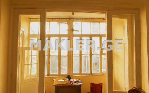  Satılık 3   Daire in Vera dist.  in Tarkhnishvili blind alley 