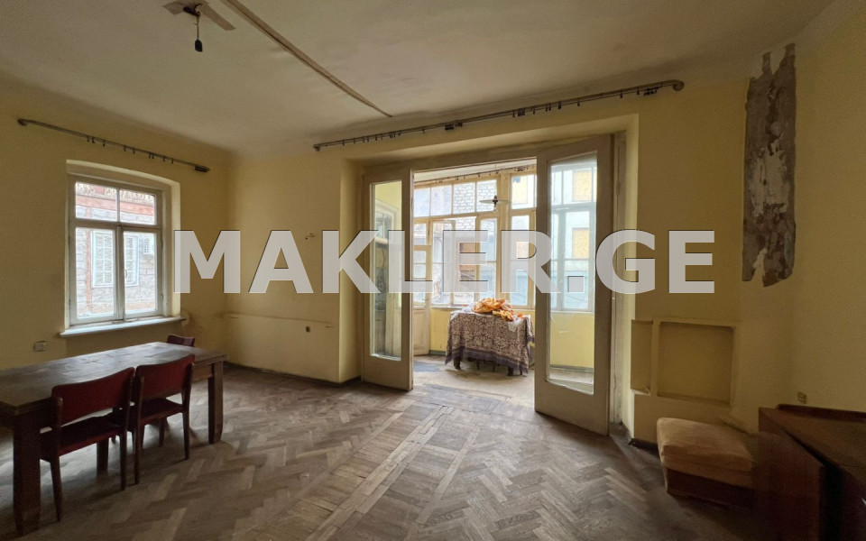  出售 3 room  公寓 维拉区  in Tarkhnishvili blind alley 