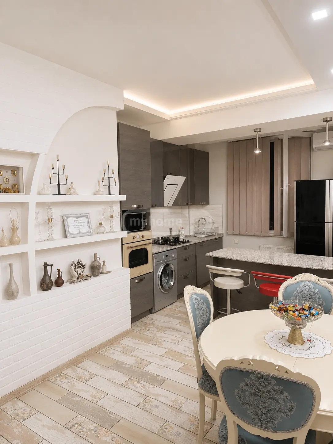  Satılık 3 room  Daire in Saburtalo dist.  in Panaskertel-Tsitsishvilii st. 