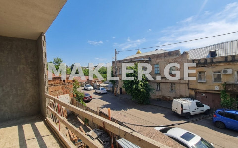  Satılık 3   Daire in Avlabari dist.
