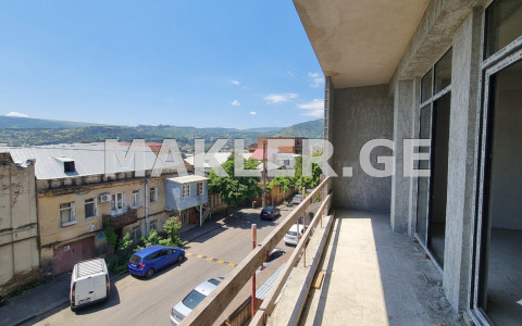  Satılık 3   Daire in Avlabari dist.