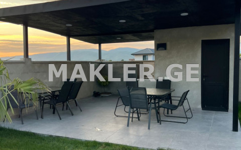  Satılık 914 m²  Villa in Saguramo