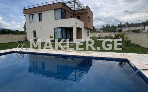  Satılık 914 m²  Villa in Saguramo