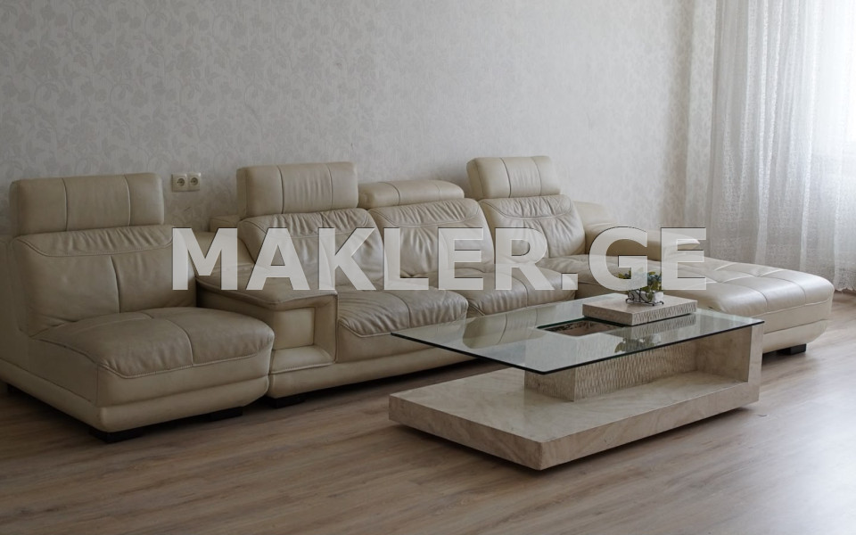  للبيع 4 room  الشقة في منطقة سابورتالو  in Gagarini St. 
