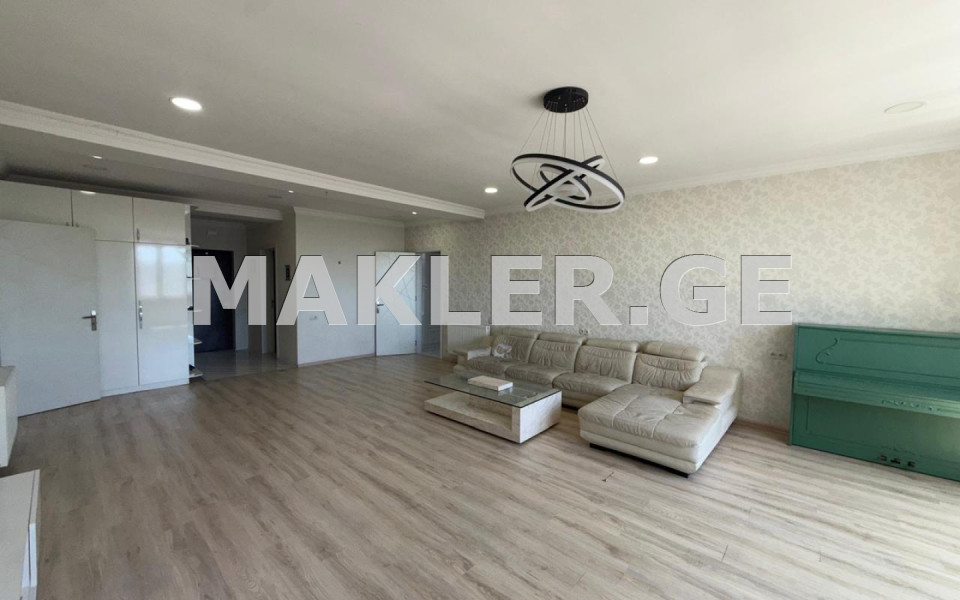  للبيع 4 room  الشقة في منطقة سابورتالو  in Gagarini St. 