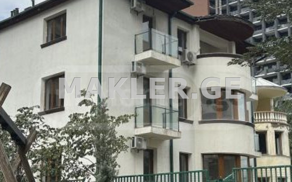  להשכרה 850 m² מֶרחָב פרטי בית in Vake dist.  in Sajaia st. 