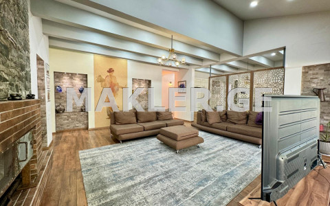  للبيع 650 m² space منزل خاص in Kojori