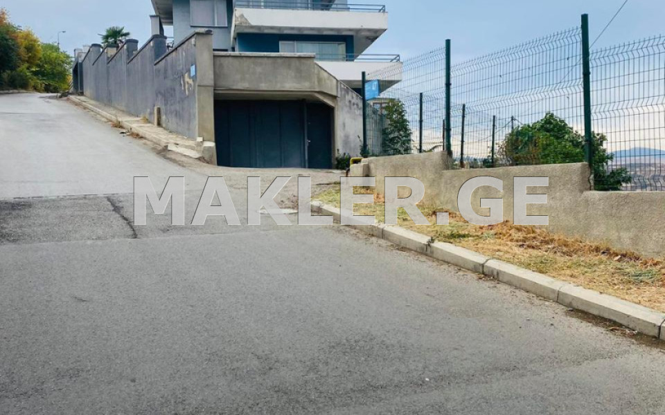  For Sale 721 m² space Private House in Bagebi dist.  in Uchaneishvili st. 