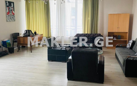  For Sale 721 m² space Private House in Bagebi dist.  in Uchaneishvili st. 