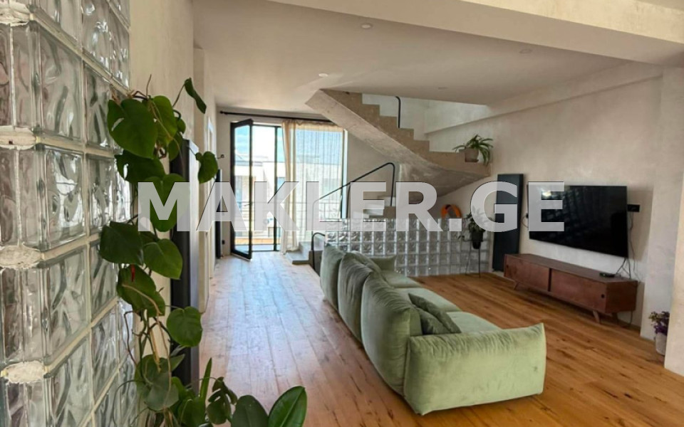  For Sale For Rent 281 m² space Private House in Bagebi dist.