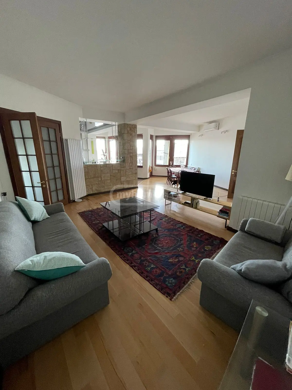  Kiralık 4   Daire in Mtatsminda dist. (Old Tbilisi)  in D. Kipiani blind alley 