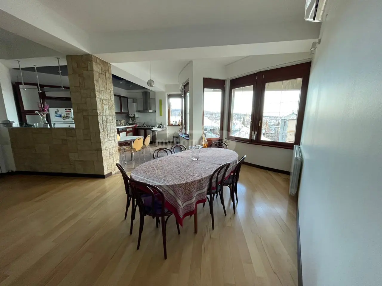  Kiralık 4   Daire in Mtatsminda dist. (Old Tbilisi)  in D. Kipiani blind alley 