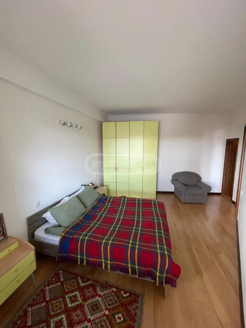  Kiralık 4   Daire in Mtatsminda dist. (Old Tbilisi)  in D. Kipiani blind alley 