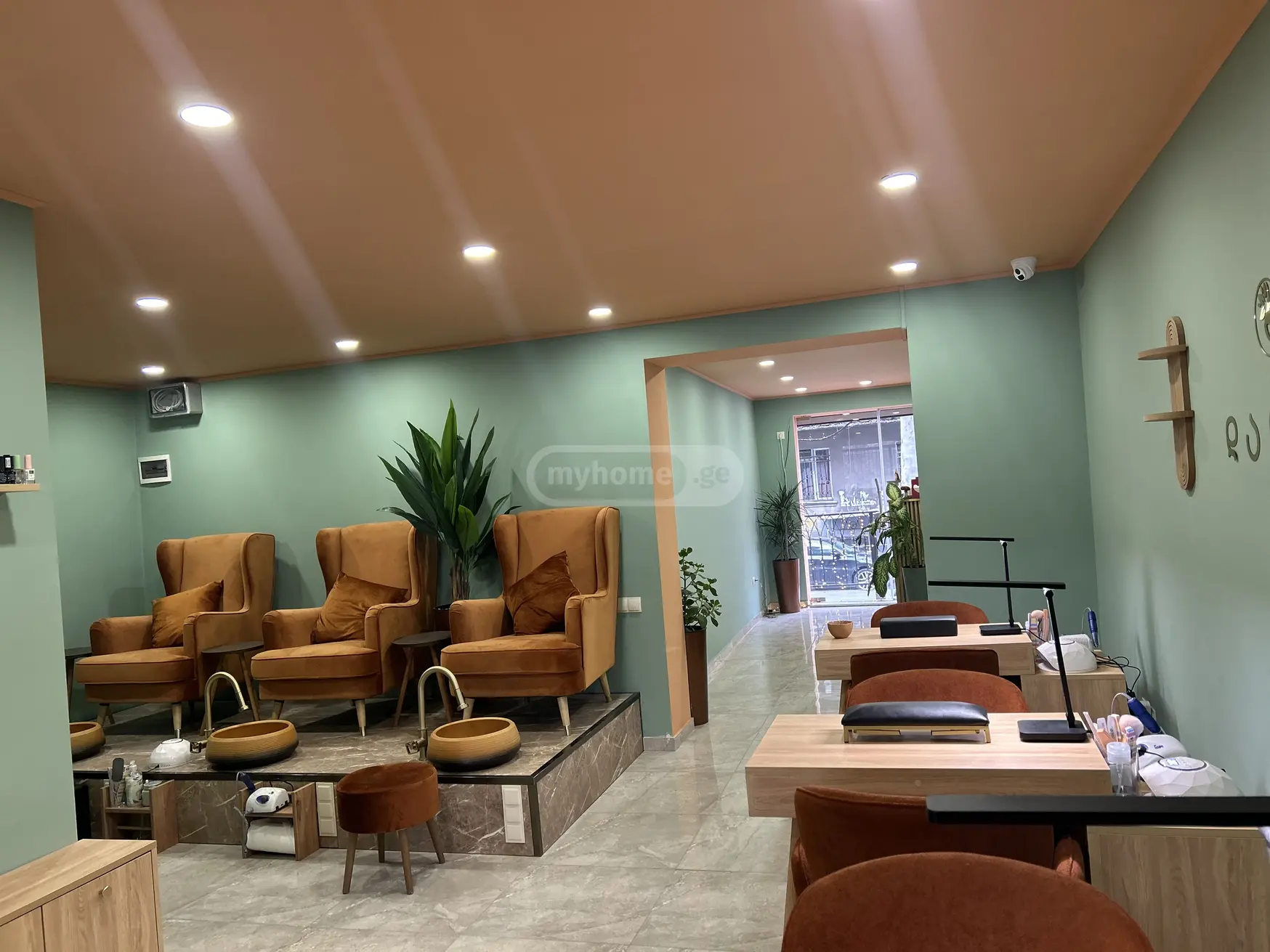  For Rent 70 m² space Commercial space in Didube dist.  in T.Eristavi blind alley 