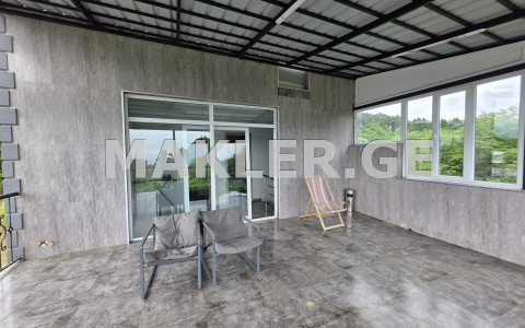  იყიდება 300 m² ფართობის აგარაკი ჩაქვში