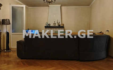  Сдаётся 250 m² площадь Частный дом в Ваке  на ул. А.Размадзе 