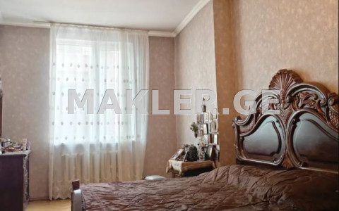  Сдаётся 250 m² площадь Частный дом в Ваке  на ул. А.Размадзе 