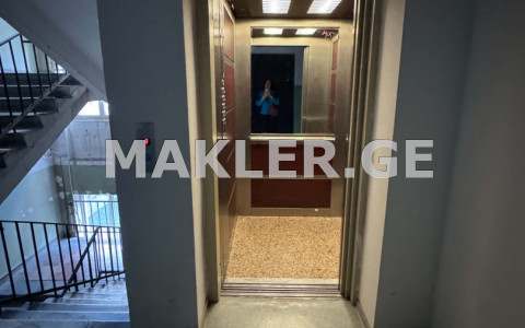  Kiralık 252 m²  İşyeri in Saburtalo dist.  in J.Bagrationi st. 