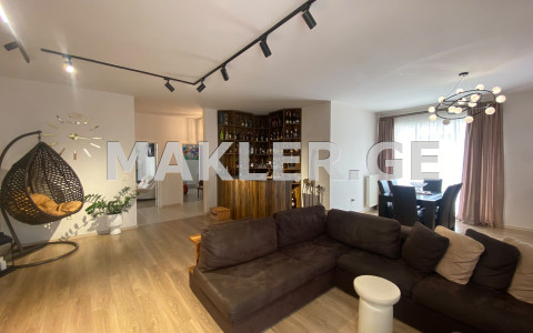  למכירה 4 חֶדֶר  דִירָה in Digomi 9  in Bob Walsh Street 