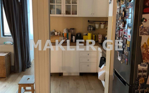  Satılık 182 m²  Villa in Mtatsminda dist. (Old Tbilisi)  in Arsena st. 