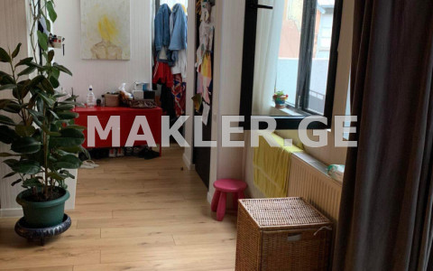 Satılık 182 m²  Villa in Mtatsminda dist. (Old Tbilisi)  in Arsena st. 