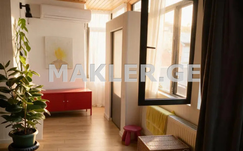  For Sale 7 room  Apartment in Mtatsminda dist. (Old Tbilisi)  in Arsena st. 