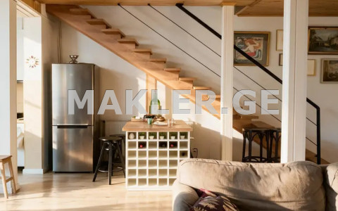  For Sale 7 room  Apartment in Mtatsminda dist. (Old Tbilisi)  in Arsena st. 