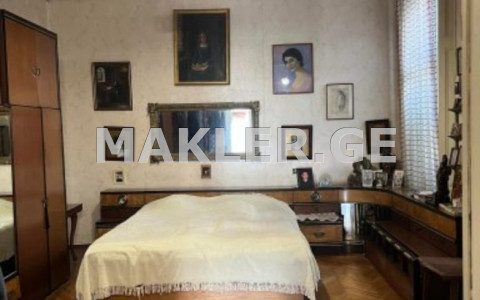  Satılık 5   Daire in Sololaki dist. (Old Tbilisi)  in Ierusalimi square 