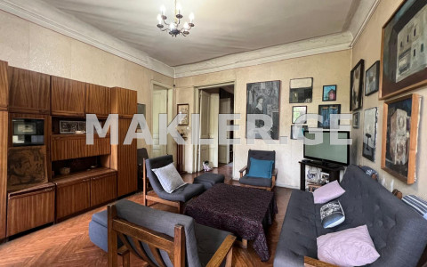  למכירה 5 חֶדֶר  דִירָה in Sololaki dist. (Old Tbilisi)  in Ierusalimi square 