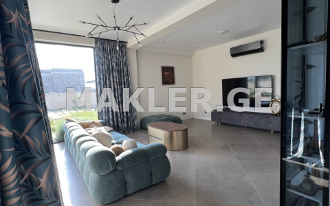  للبيع 260 m² space منزل خاص in Saguramo