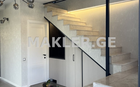  للبيع 260 m² space منزل خاص in Saguramo