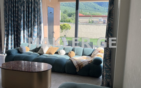  للبيع 260 m² space منزل خاص in Saguramo