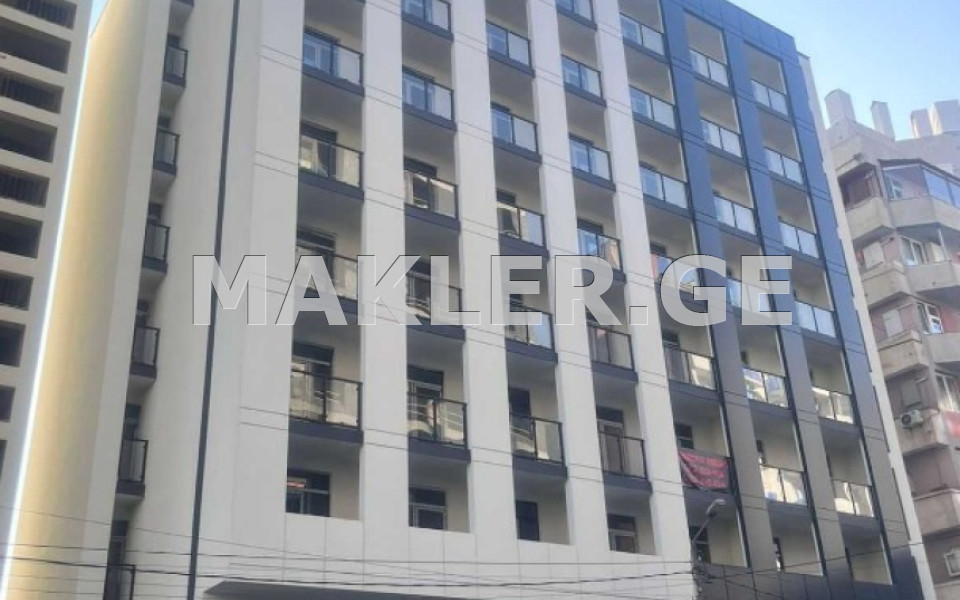  出售 3 room  公寓 萨布尔塔洛区  in Gagarini St. 