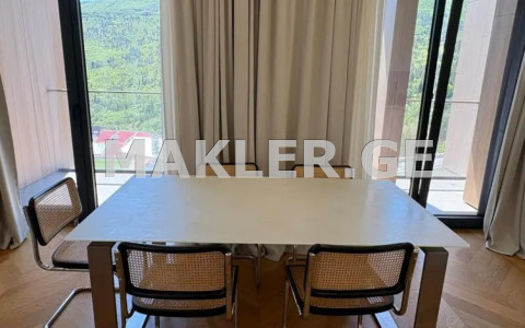  למכירה 5 חֶדֶר  דִירָה in Vake dist.  in I. Chavchavadze Ave. 