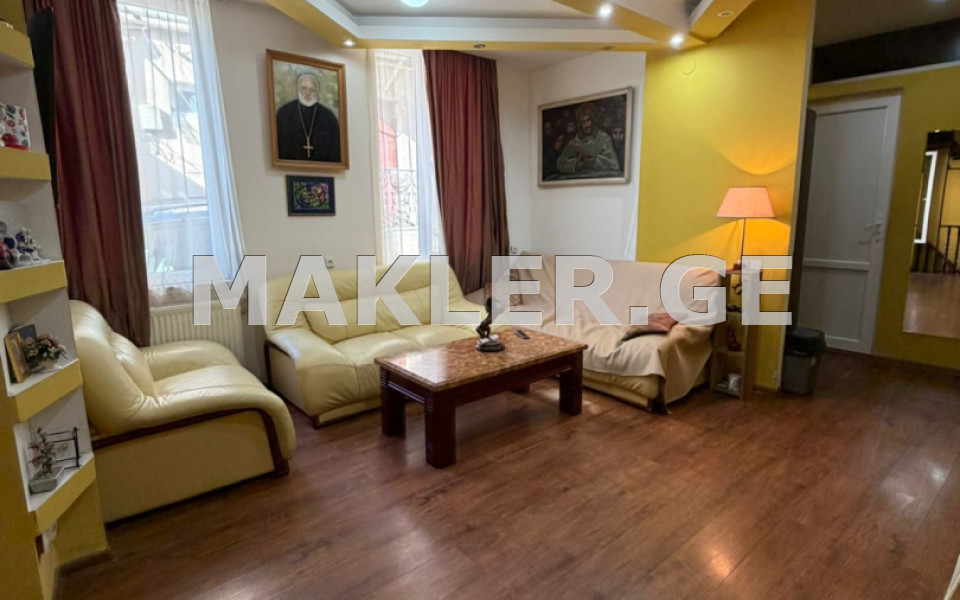  For Sale 168 m² space Private House in Chugureti dist.  in G.Dolidze st. 