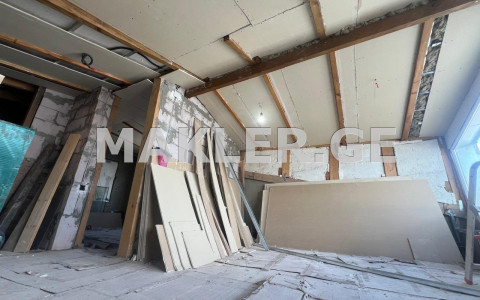  Satılık 4 room  Daire in Mtatsminda dist. (Old Tbilisi)  in Rustaveli ave. 