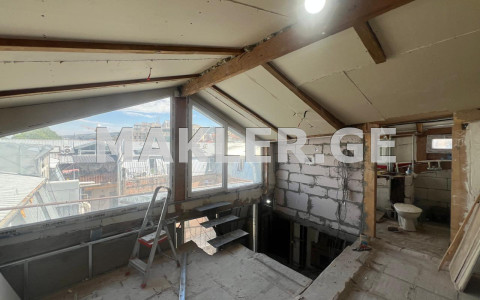  Satılık 4 room  Daire in Mtatsminda dist. (Old Tbilisi)  in Rustaveli ave. 