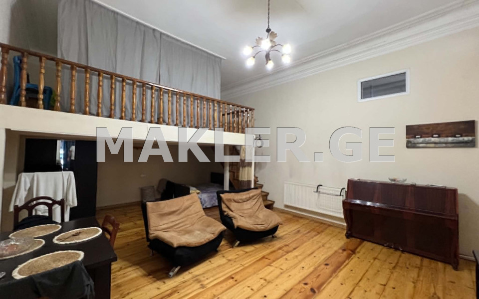  للبيع 1 room  الشقة في منطقة تشوغوريتي  in Agmashenebeli ave. 