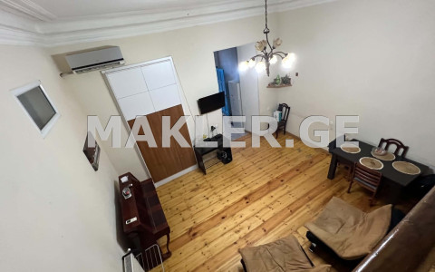  للبيع 1 room  الشقة في منطقة تشوغوريتي  in Agmashenebeli ave. 