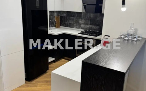  למכירה 3 חֶדֶר  דִירָה in Vake dist.  in I. Chavchavadze Ave. 