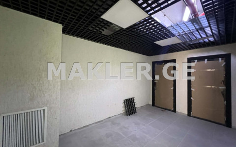  出售 3 room  公寓 第比利斯  in Grishashvili st. 