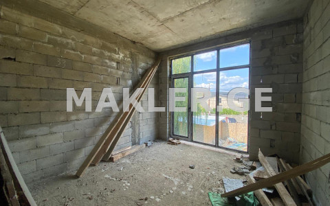  出售 建设中+建设中 私人+独立屋 near the Lisi lake